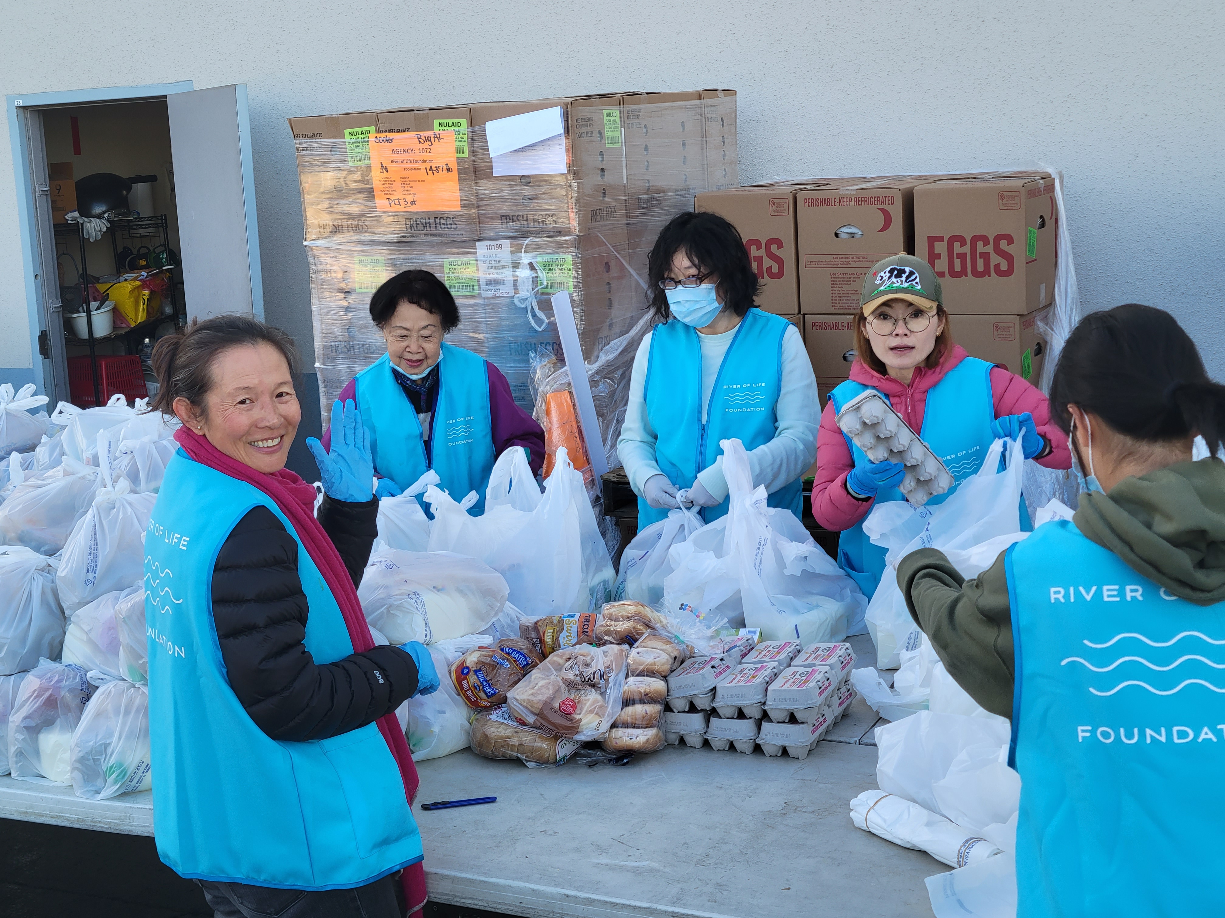 Food Pantry Impact Volunteers